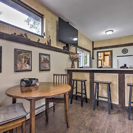 Private Guest House With Deck And Spectacular Views! Uncasville Bagian luar foto